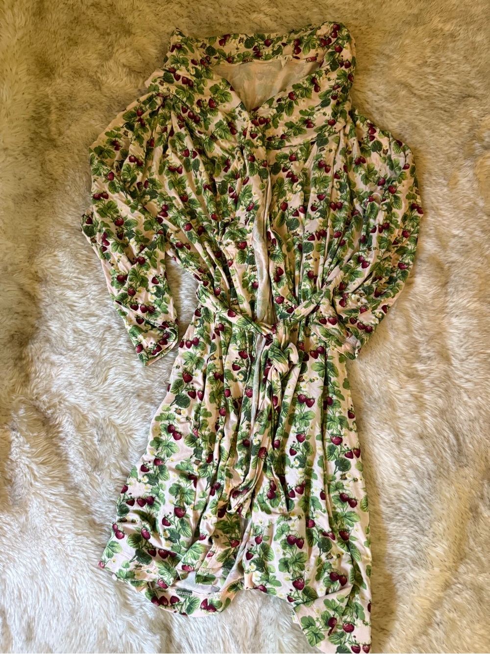 Kate Quinn Strawberry Robe - Picture 6 of 6